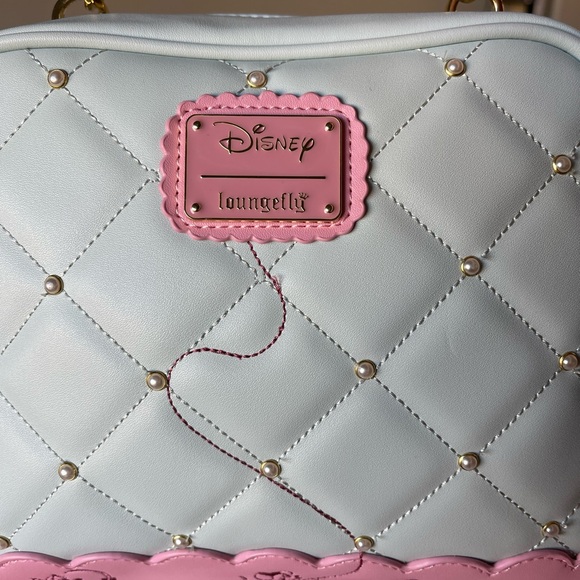 Loungefly Disney Cinderella 70th Anniversary Pearl Handle Crossbody! Never used! - Picture 11 of 16